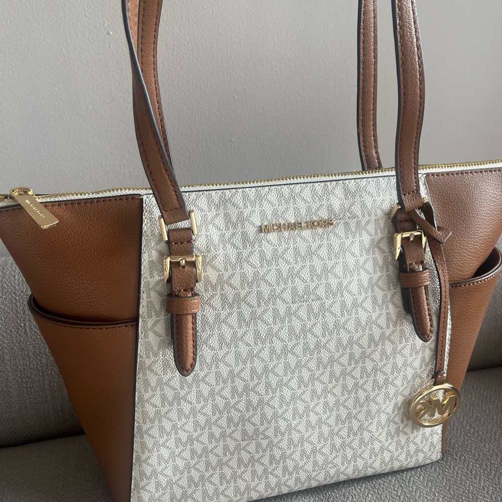 Michael Kors NS Charlotte tote Bag signature MK handbag Like New